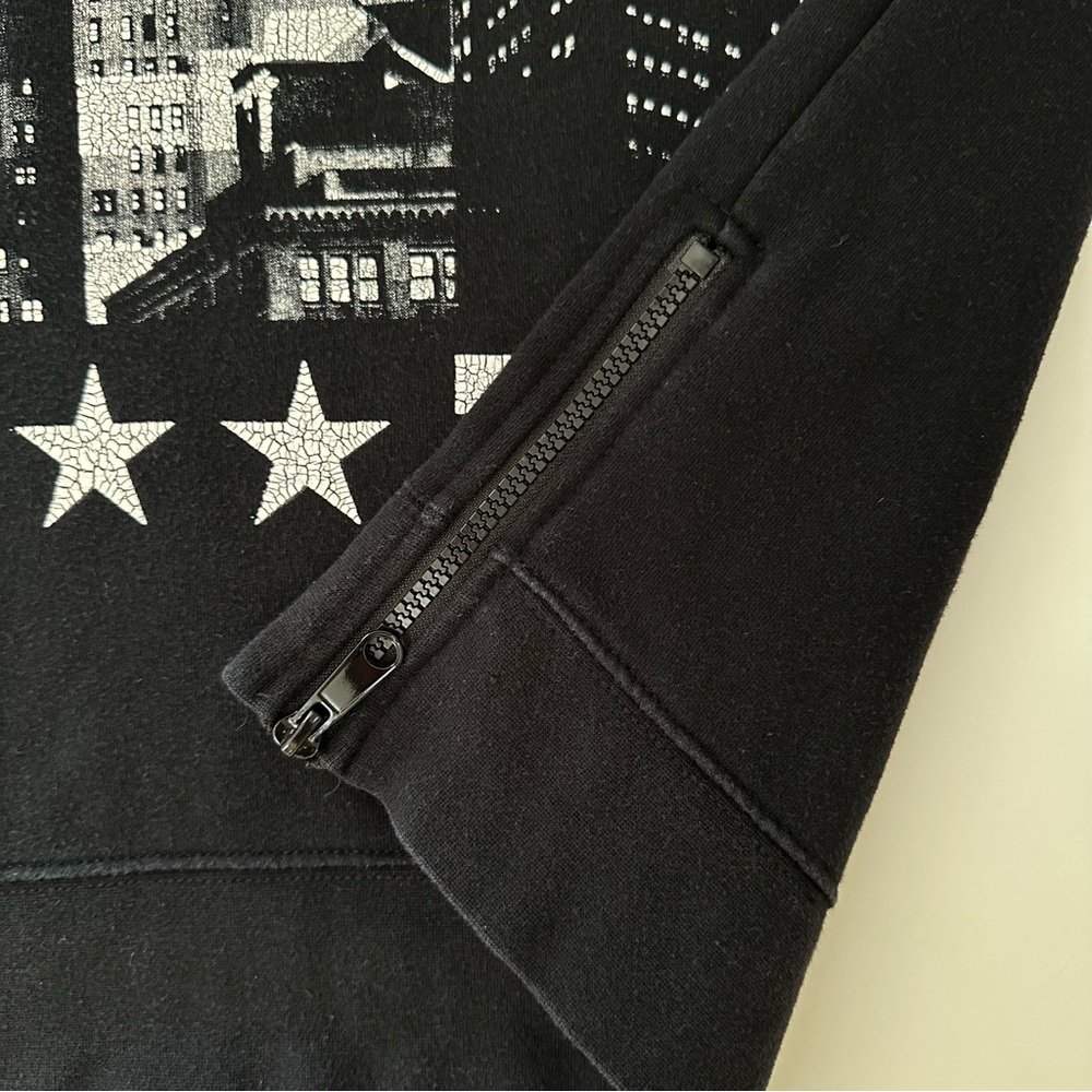 H&M Black Crewneck Sweater with Graphic Print - Picture 7 of 13